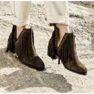 NWOB MYRA Women's Chocolate Brown Suede Fringe Cyno Boho Cowgirl Booties Size 7